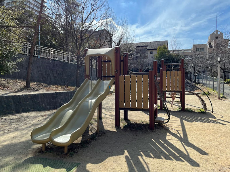 金塚ふれあい西公園